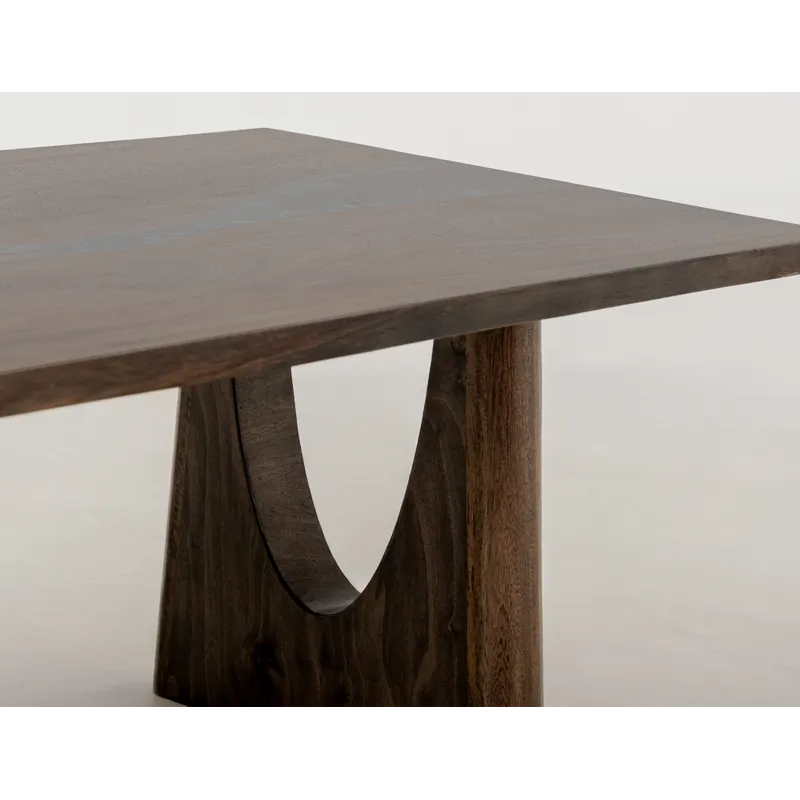 Zaphiro Table