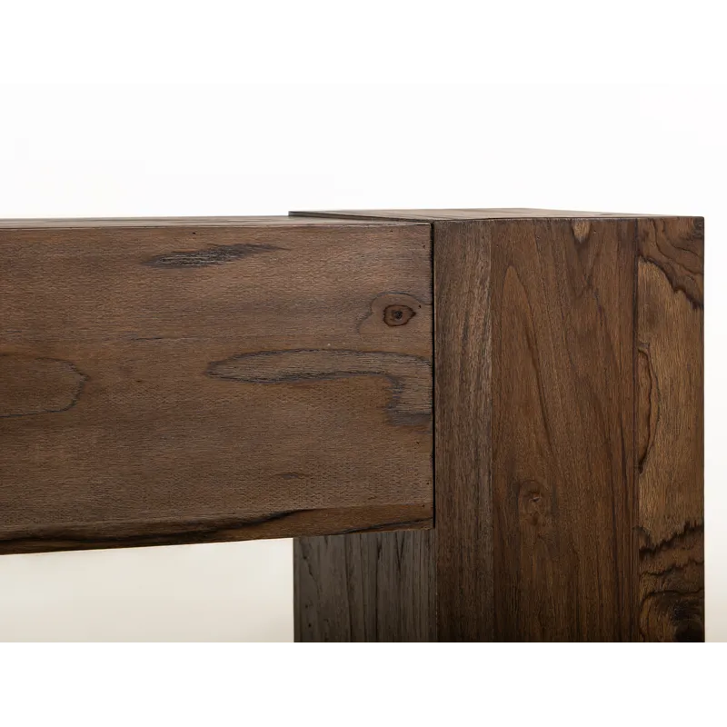 Latola Console