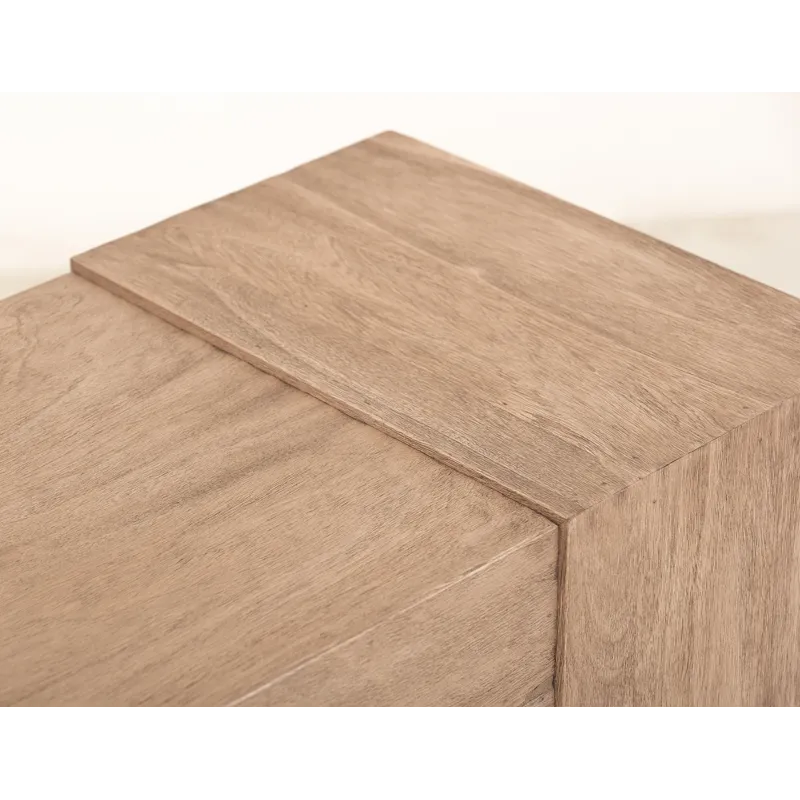 Latola Console