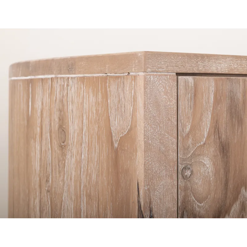 White Balam Gentleman Chest