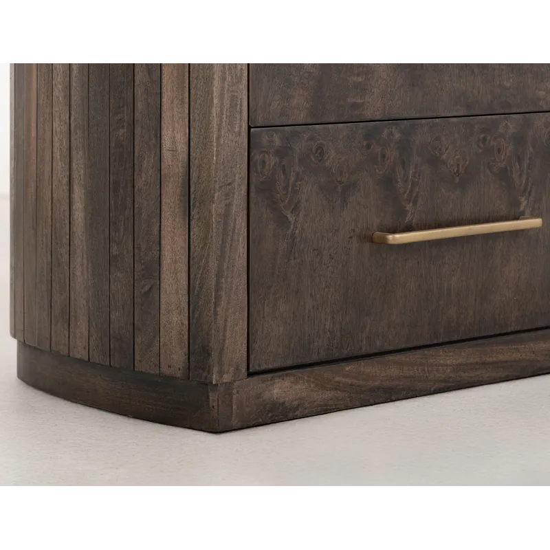 Mezquite Chest