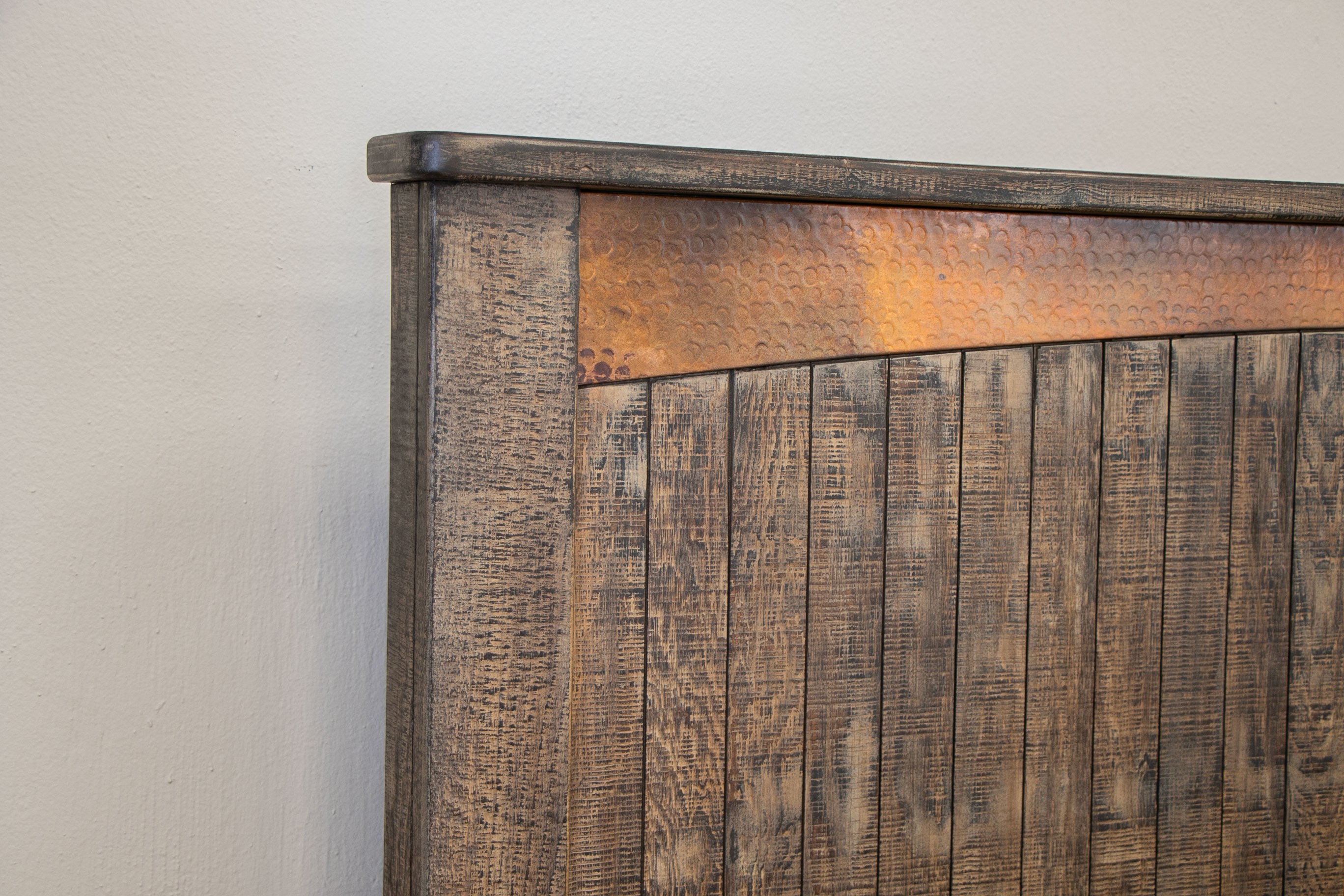 Blackburn King Bed IFD7781BEDEK by International Furniture Direct at