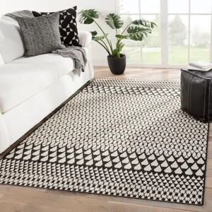 Catamaran Traveller Indoor/ Outdoor Geometric Black/ Ivory Area Rug (8'9"X12'5")