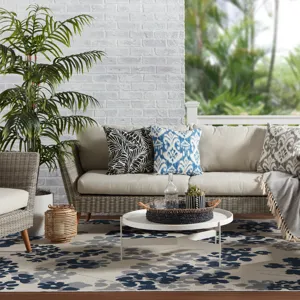 Catamaran Mariner Indoor/ Outdoor Floral Blue/ Gray Area Rug (7'10"X10'10")