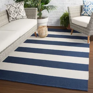 Lanai Remora Indoor/ Outdoor Stripe Dark Blue/ Ivory Area Rug (5'X8')