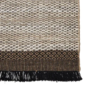 Mosaic Saanvi Natural Border White/ Black Area Rug (2'X3')