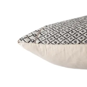 Peykan Mariscopa Ivory/ Dark Gray Trellis Down Throw Pillow 18 inch