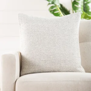 Peykan Marana White/ Gray Chevron Poly Throw Pillow 22 inch