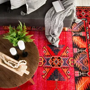 Polaris Paloma Indoor/ Outdoor Tribal Red/ Black Runner Rug (2'6"X8')