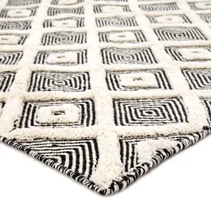 Rebecca Bosc Indoor/ Outdoor Trellis Ivory/ Black Area Rug (7'10"X10'10")