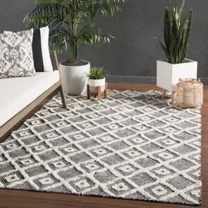 Rebecca Bosc Indoor/ Outdoor Trellis Ivory/ Black Area Rug (7'10"X10'10")