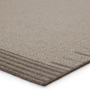 Tahiti Vibe by  Poerava Indoor/ Outdoor Border Gray/ Taupe Area Rug (5'3"X7'6")