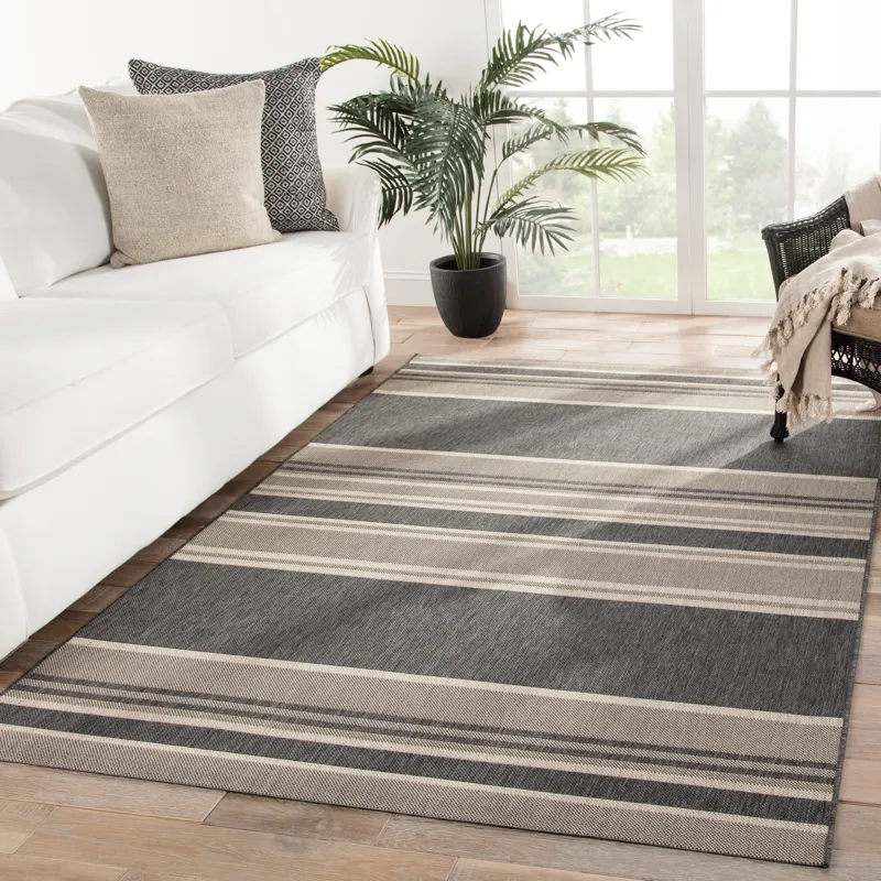 Catamaran Pilot Indoor/ Outdoor Stripe Gray/ Beige Area Rug (7'10"X10'10")