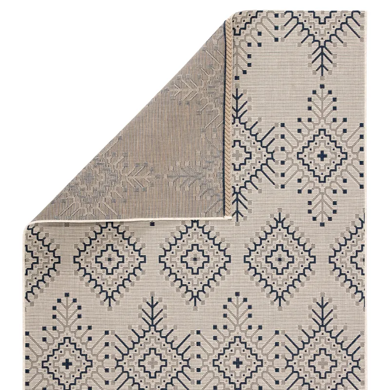 Catamaran Compass Indoor/ Outdoor Tribal Ivory/ Blue Area Rug (2'X3'7")