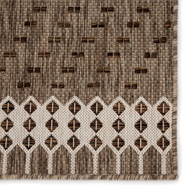 Decora by Nikki Chu Nikki Chu by  Tirana Indoor/ Outdoor Borders Gray/ Brown Area Rug (5'3"X7'6")