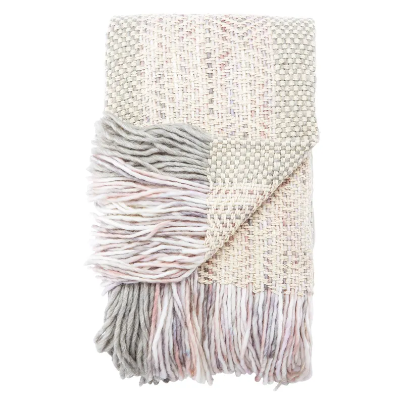 Hamlin Quilla Light Gray/ Cream Textured Throw