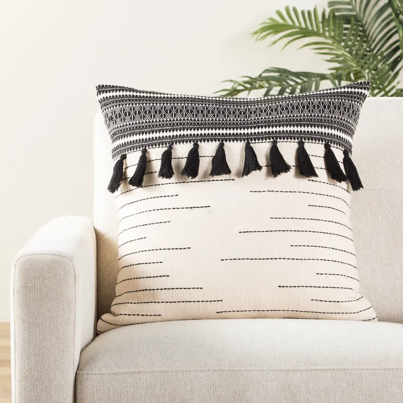 Mercado Palace Tribal Black/ Ivory Down Throw Pillow 22 inch
