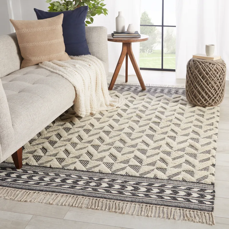 Maracas Cidra Handmade Geometric Black/ Cream Area Rug (5'X8')