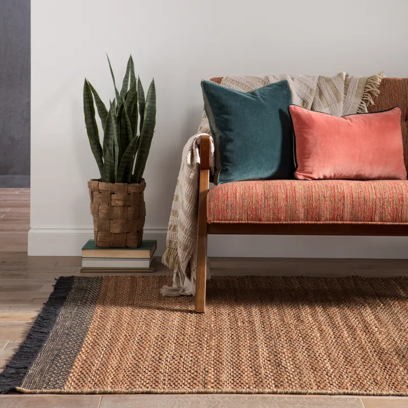 Mosaic Saanvi Natural Border Tan/ Black Area Rug (10'X14')