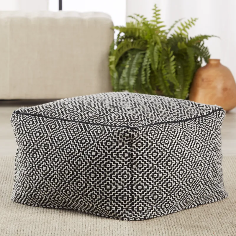 Merida Loranca Indoor/ Outdoor Trellis Black/ White Cuboid Pouf
