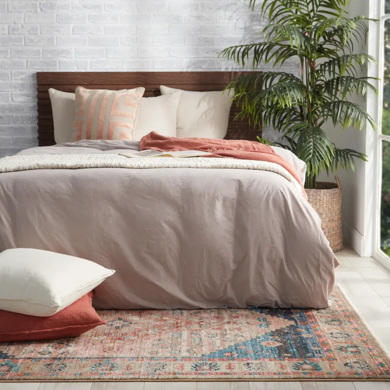 Myriad Vibe by  Elizar Medallion Blush/ Dark Blue Runner Rug (2'6"X12')