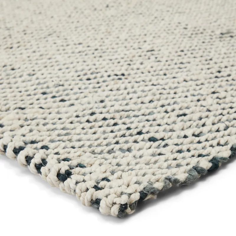 Naturals Tobago Almand Natural Solid White/ Gray Area Rug (2'X3')