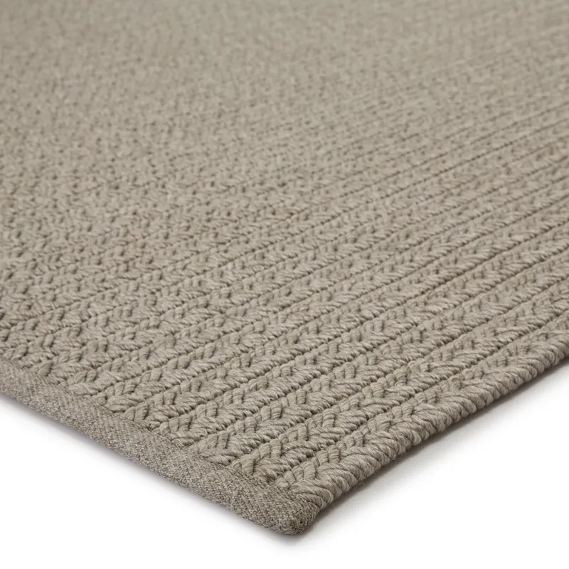 Nirvana Premium Iver Indoor/ Outdoor Solid Light Gray Area Rug (2'X3')