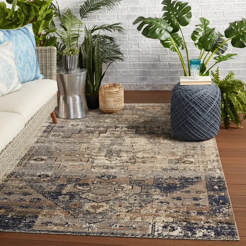 Polaris Belfast Indoor/ Outdoor Medallion Taupe/ Dark Blue Runner Rug (2'8"X10')