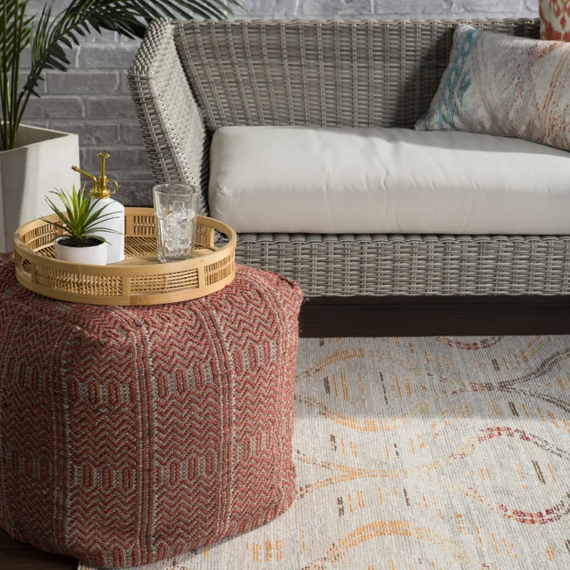 Rhythmik by Nikki Chu Nikki Chu by  Jive Indoor/ Outdoor Trellis Gray/ Orange Area Rug (4'X5'8")