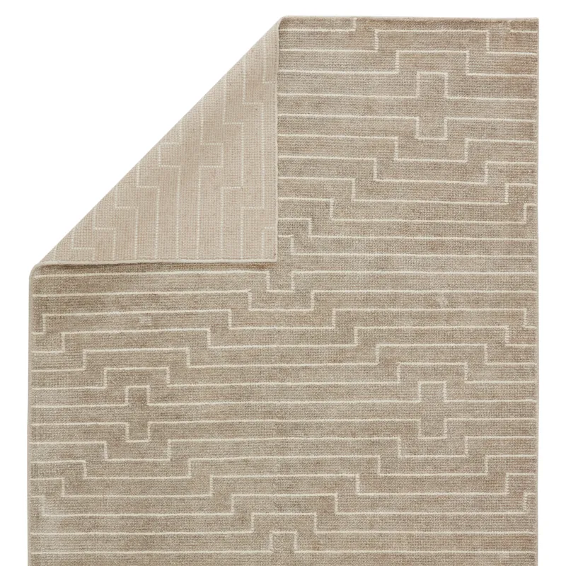 Satellite Alloy Handmade Striped Light Taupe/ White Area Rug (5'X8')