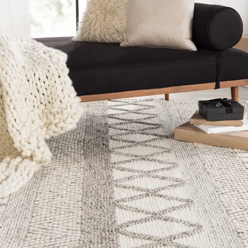 Scandinavia Dula Sandhurst Handmade Geometric Gray/ White Area Rug (5'X8')