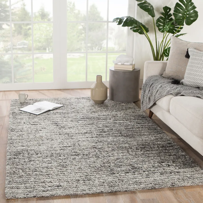 Scandinavia Rakel Grams Handmade Solid Gray/ Ivory Area Rug (5'X8')