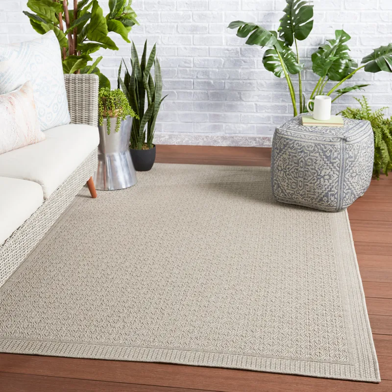 Tahiti Vibe by  Maeva Indoor/ Outdoor Border Gray Area Rug (2'X3')