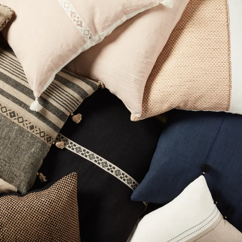 Taiga Loma Tribal Black/ Ivory Down Throw Pillow 22 inch