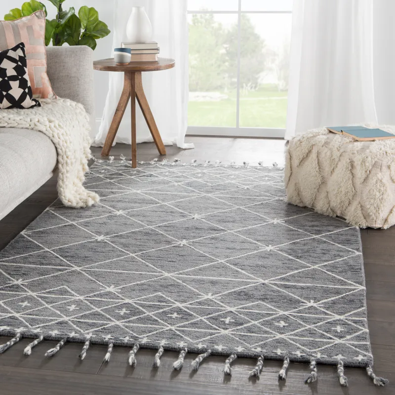 Vera By Nikki Chu Nikki Chu by  Rhea Handmade Trellis Gray/ Ivory Area Rug (2'X3')