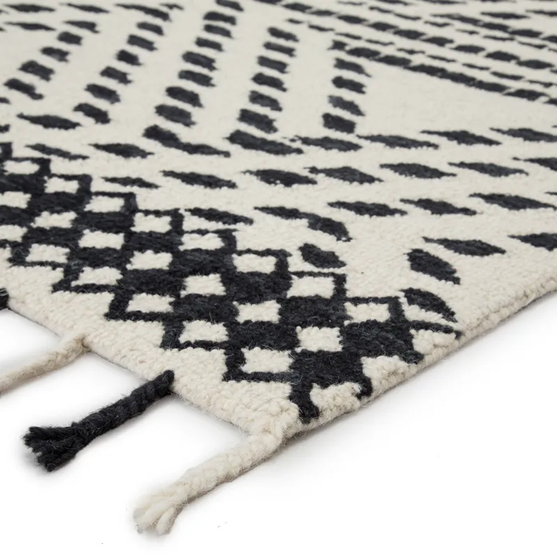 Vera By Nikki Chu Nikki Chu by  Roka Handmade Trellis Ivory/ Black Area Rug (2'X3')