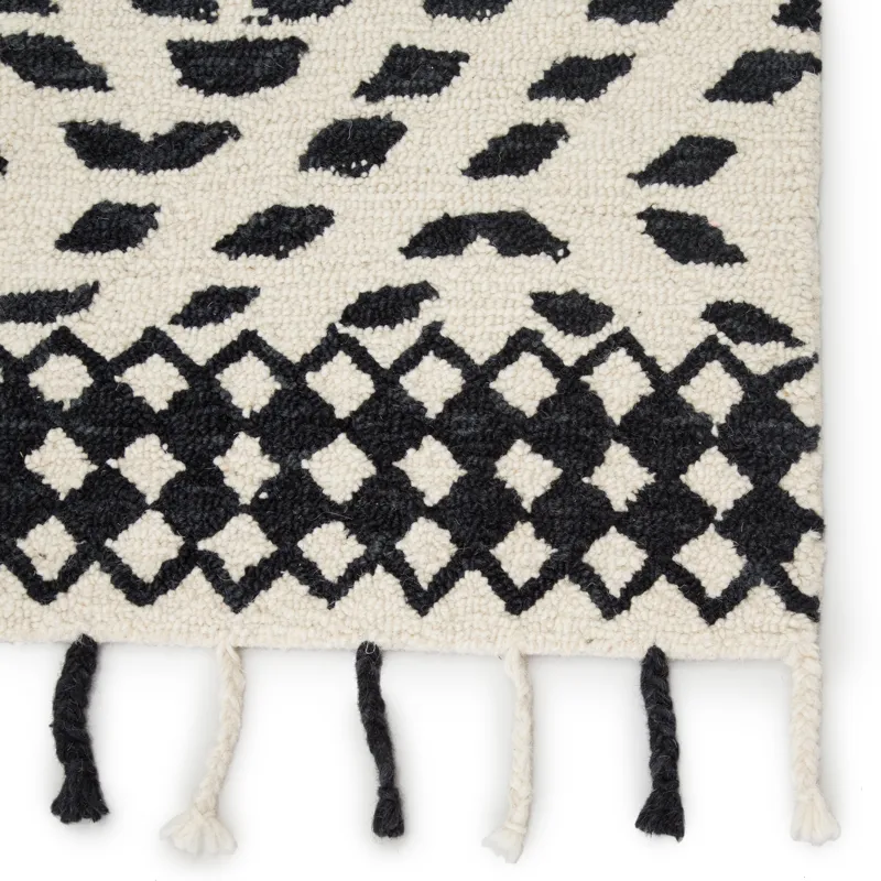 Vera By Nikki Chu Nikki Chu by  Roka Handmade Trellis Ivory/ Black Area Rug (2'X3')