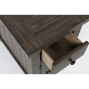 Madison County Rustic Reclaimed Pine Farmhouse Chairside Table