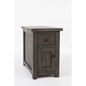 Madison County Rustic Reclaimed Pine Farmhouse Chairside Table