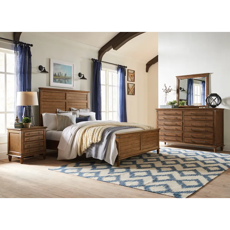 Queen Farmhouse Chic Bed in Bourbon