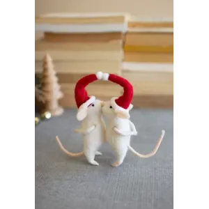 Kissing Felt Christmas Mice