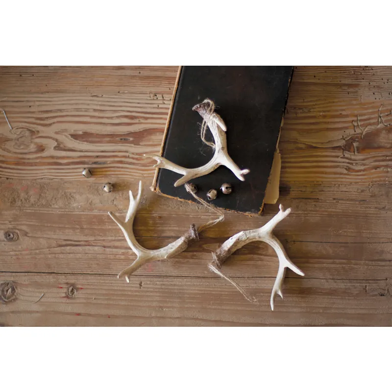 RESIN ANTLER ORNAMENT - NATURAL