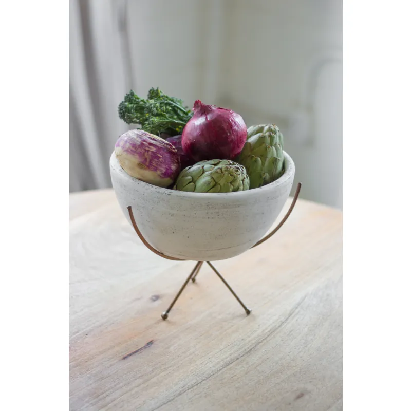 WHITE CLAY BOWL WITH COPPER FINISH STAND