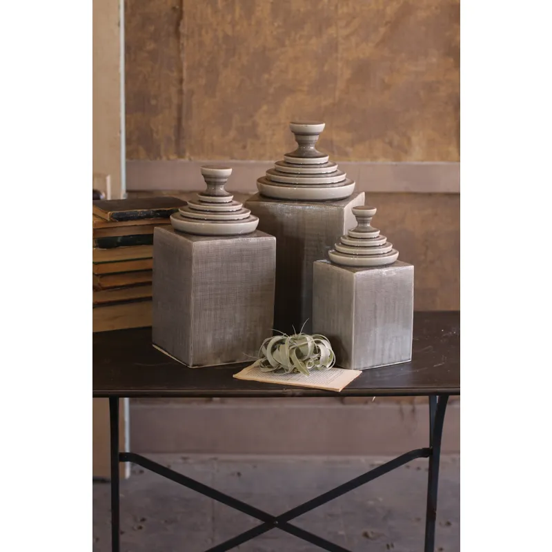 SET OF 3 TEXTURED CERAMIC CANISTERS WITH PYRAMID TOPS - GREY