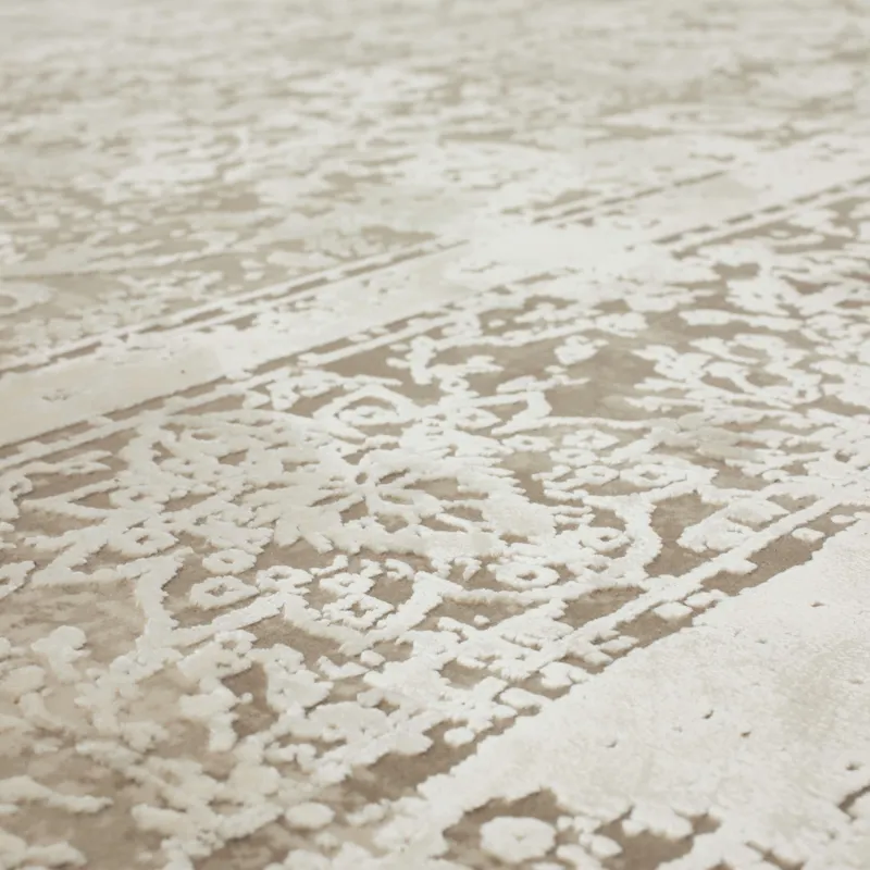 Tryst Vinci Cream Rug - 2'6" x 8' Closeup