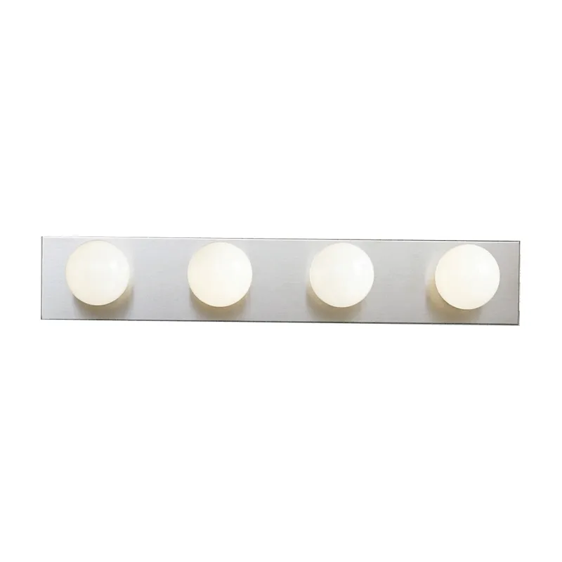 Bath Strip 4Lt (Brushed Nickel)