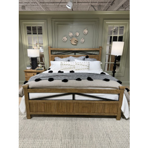 XXX's and OOO's Complete Panel Bed - Queen
