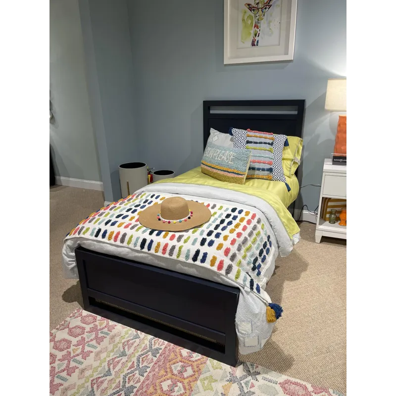 Summerland Complete Panel Bed - Full