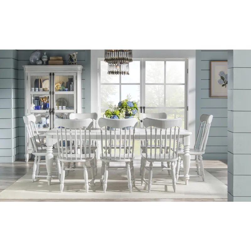 Vintage Market Friendship Table