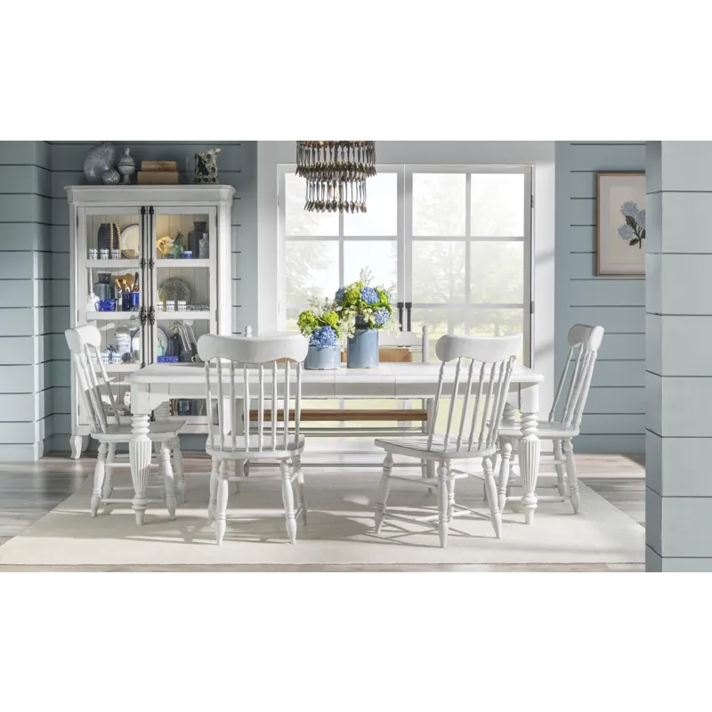 Vintage Market Friendship Table